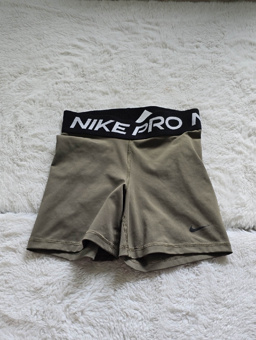 Nike Pro Olive Green Women's Bike Shorts with Black Logo Waistband